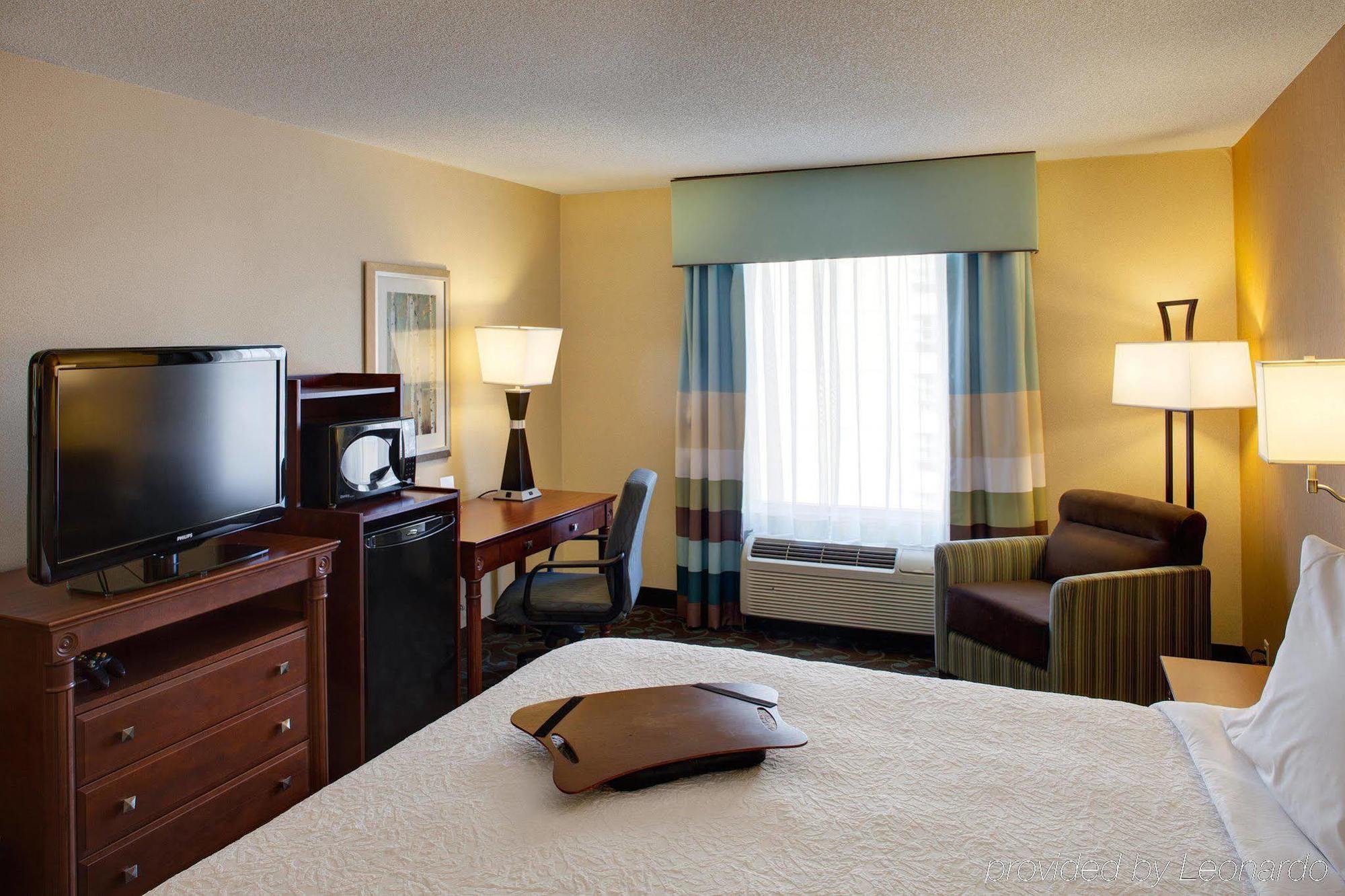 Hampton Inn & Suites By Hilton Toronto Airport Mississauga Pokój zdjęcie